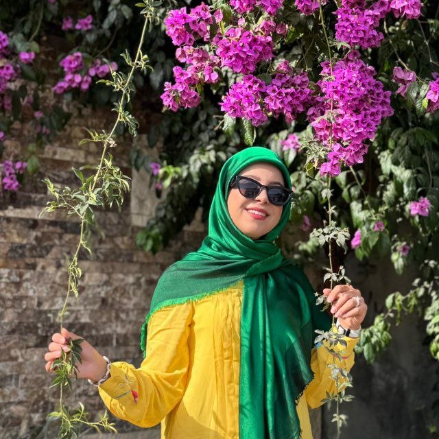 شیما صادقی